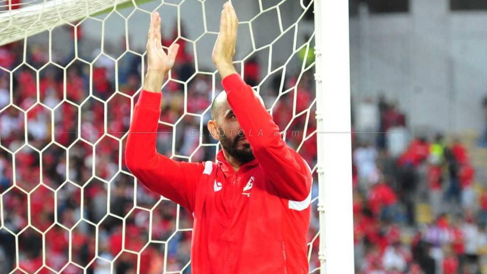 الركراكي: "الأَداء متيهمنِيش والفِينال متيتلْعبش تيتْربح.. غَادي نوْجد الدّْراري بَاش ندِّيو العُصبة ونحققو كأْس سُوبر مغربِي مِئة فالمئة"