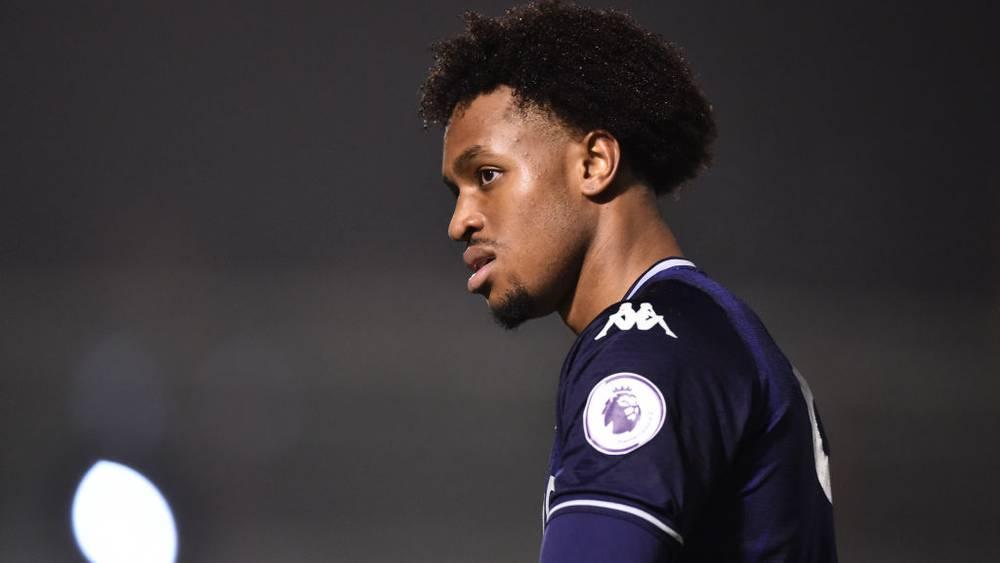 "كادينا سير": "كرويف وأليماني اجتمعا بوكيل موهبة أستون فيلا "تشوكويميكا"