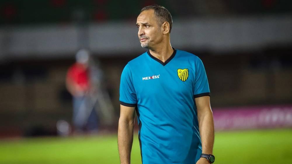 بن سلطان: "مباريات كأس العرش لا تخضع للمنطق ويوسفية برشيد ليس بالفريق السهل"