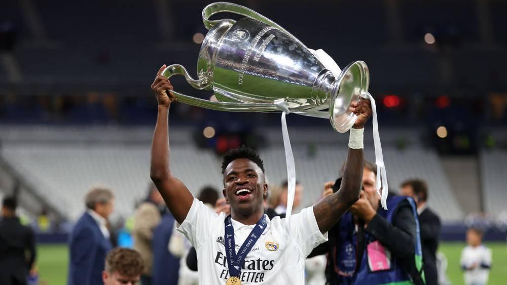 أنشيلوتي يكشف سر الطفرة التي حدثت في مستوى فينيسيوس جونيور