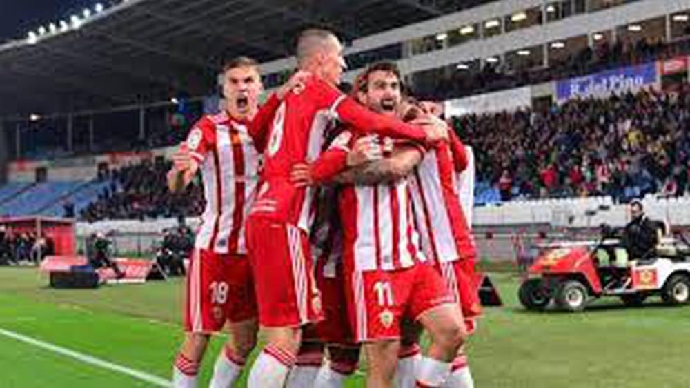 La Liga - Almeria et Valladolid promus