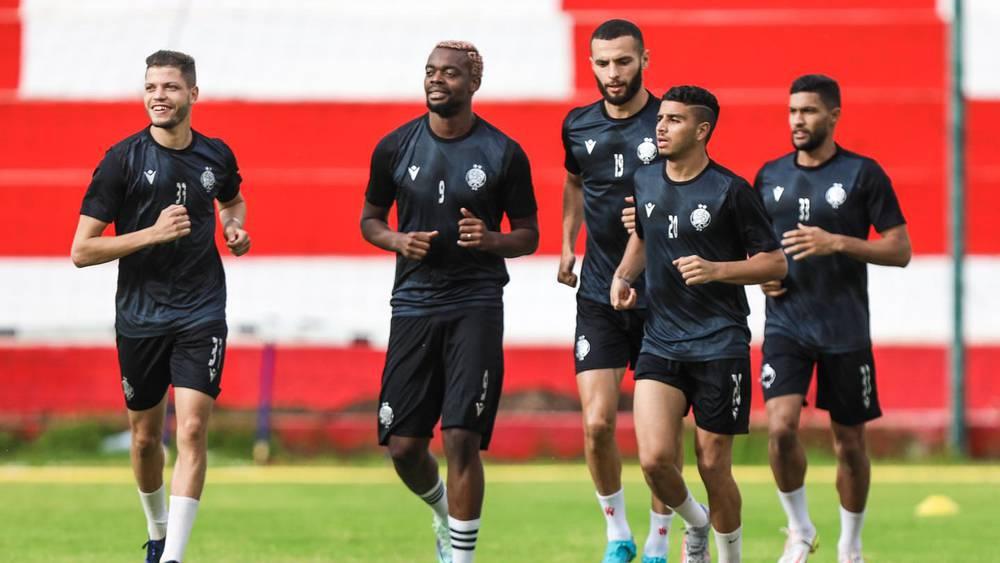 الوداد يبدأ استعداداته للقاء "الديربي" وسط غياب مجموعة من اللاعبين