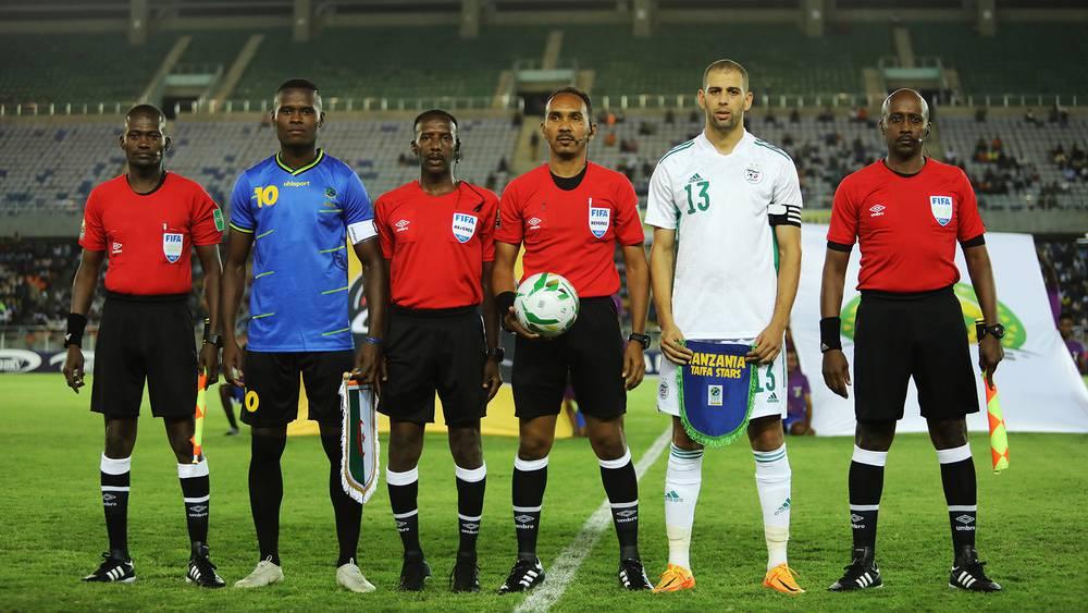 الجزائر تتغلب على تنزانيا بهدفين نظيفين في تصفيات "كان 2023"