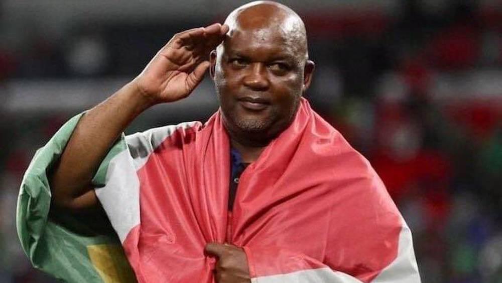 موسيماني: "منتخب بلادي يلعب اليوم في نفس المدينة التي أتواجد فيها وسأذهب لمساندته لو سمح لي الوقت"