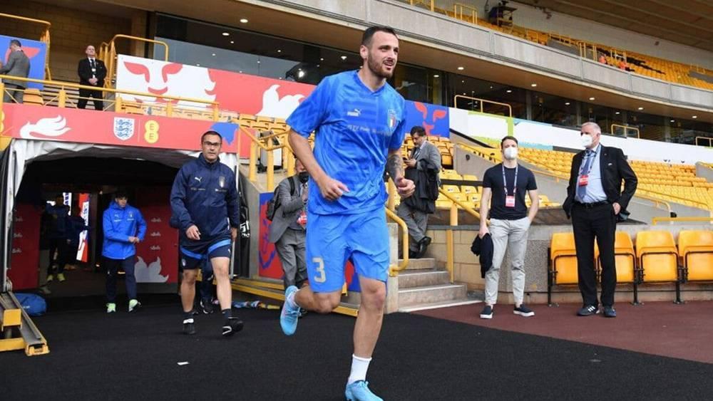 بعد الفشل في التأهل لكأس العالم.. مانشيني يستعين بخدمات لاعب اشتغل كعامل بناء سابقا ويُقحمه في تشكيلة المنتخب الإيطالي لـ90 دقيقة أمام إنجلترا