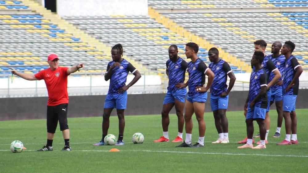منتخب ليبيريا يُجري آخر حصة تدريبية في ملعب "محمد الخامس" تأهبًا لمواجهة المنتخب المغربي