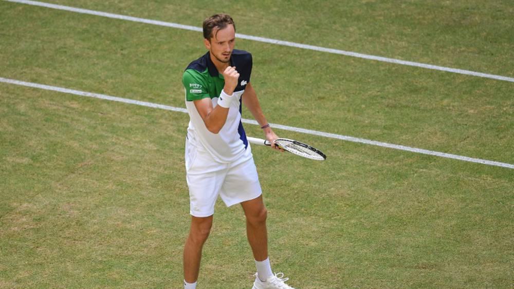 Tennis: Hurkacz s'attaque à Medvedev en finale à Halle