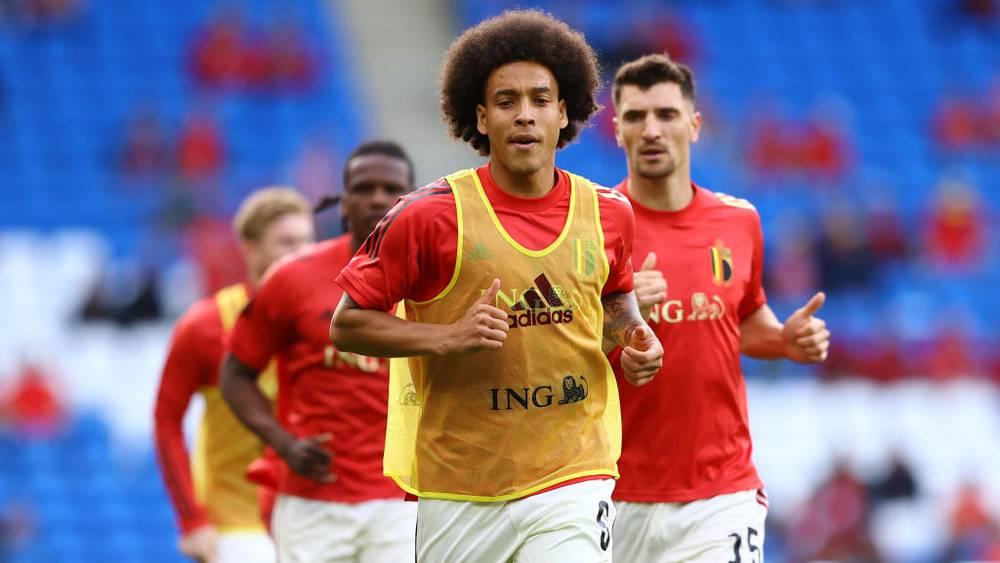 البلجيكي "فيتسيل" يوافق على الانضمام إلى أتلتيكو مدريد بعد انتهاء عقده مع دورتموند