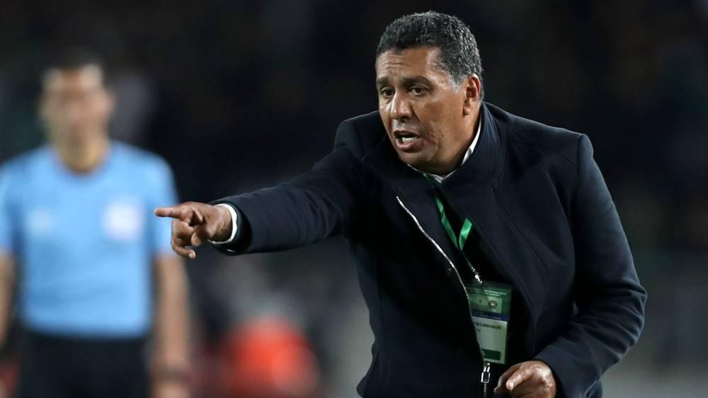 الرجاء الرياضي يقيل مدربه رشيد الطاوسي بعد الهزيمة أمام أولمبيك آسفي