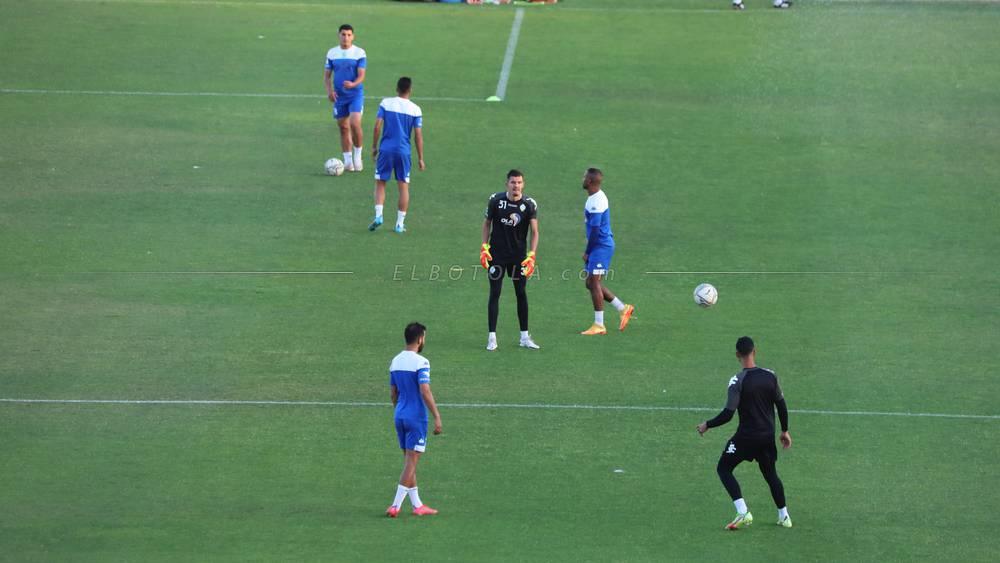 الرجاء الرياضي يُجري مِرانه الأخير على أرضية "ملحق الملعب الكبير لأكادير" قبل ملاقاة الحسنية