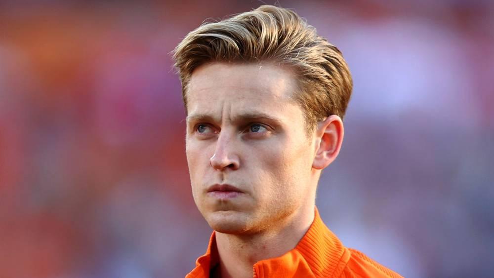 فريق آخر من البريميرليغ يحاول خطف فرينكي دي يونغ قبل مانشستر يونايتد