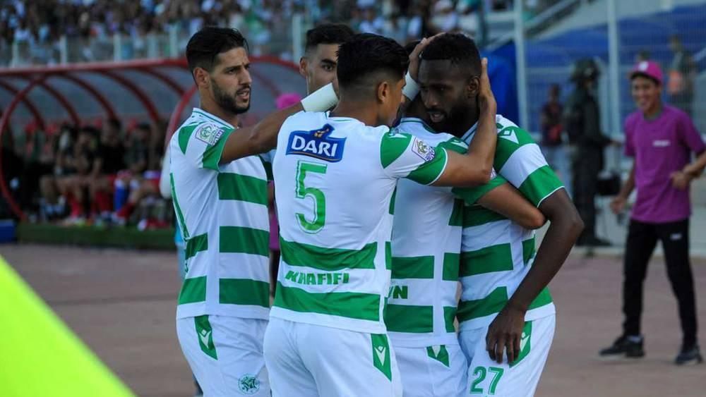 Le MCO écrase le SCCM et reste en première division