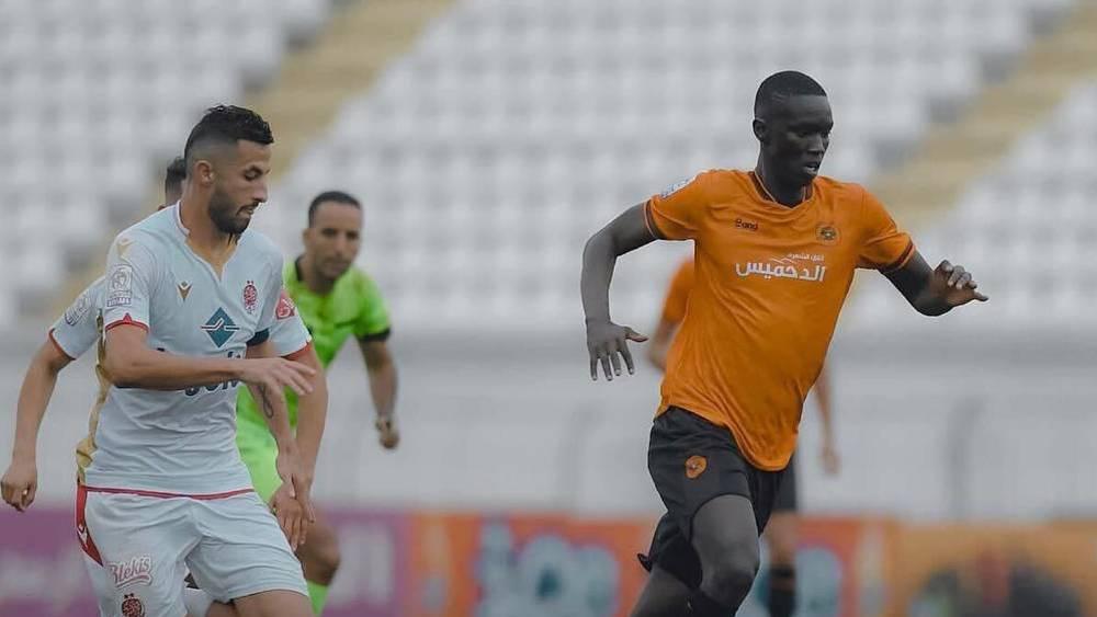 "الكاف" يُقرر تنظيم السوبر الأفريقي بين الوداد ونهضة بركان بالمغرب