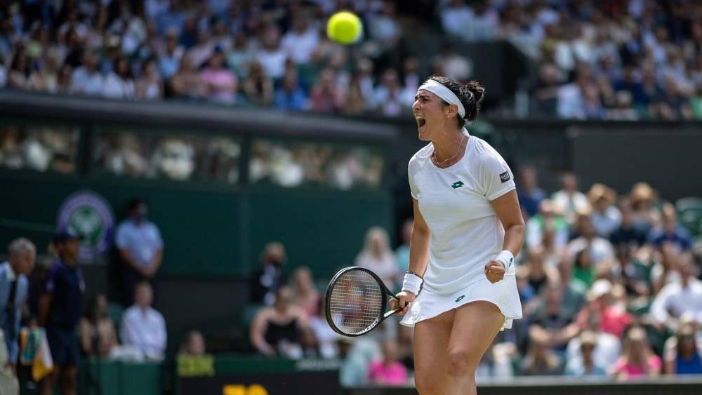 أنس جابر أول عربية تتأهل إلى نصف نهائي ويمبلدون بعد تحقيقها لريمونتادا مثيرة على حساب التشيكية ماري بوزكوفا