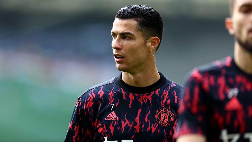 مانشستر يونايتد يؤكد غياب رونالدو عن رحلة الفريق التحضيرية إلى تايلاند وأستراليا لأسباب عائلية