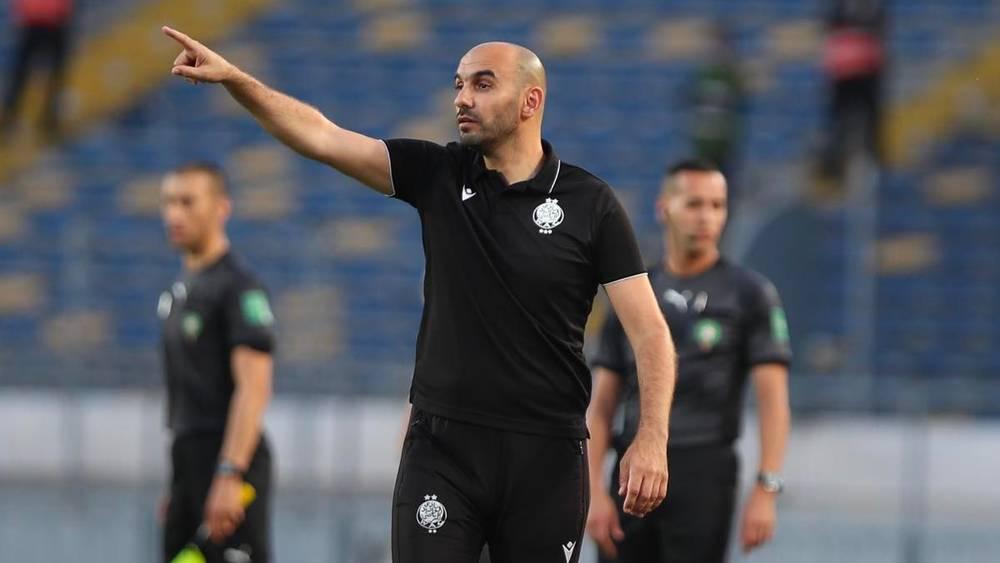 الركراكي يقود الوداد في نصف نهائي كأس العرش أمام الفتح ويؤجل رحيله عن الفريق