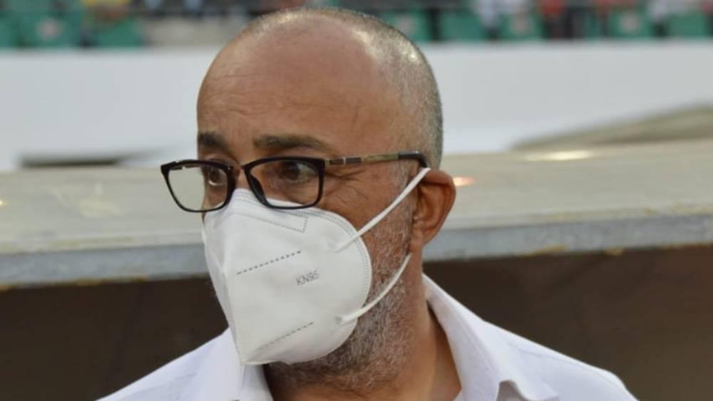 مسؤولو حسنية أكادير يشترطون على السكتيوي منصبا جديدا داخل الفريق أو فسخ العقد