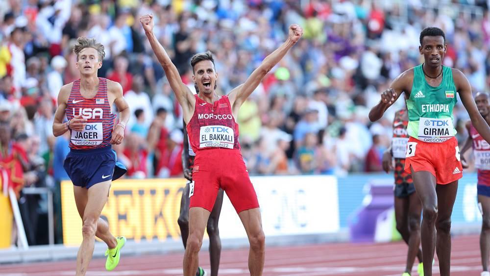 البقالي: "أهدي هذا التتويج للملك محمد السادس والشعب المغربي وأتمنى أن أواصل حمل الراية الوطنية في جميع المحافل الدولية"