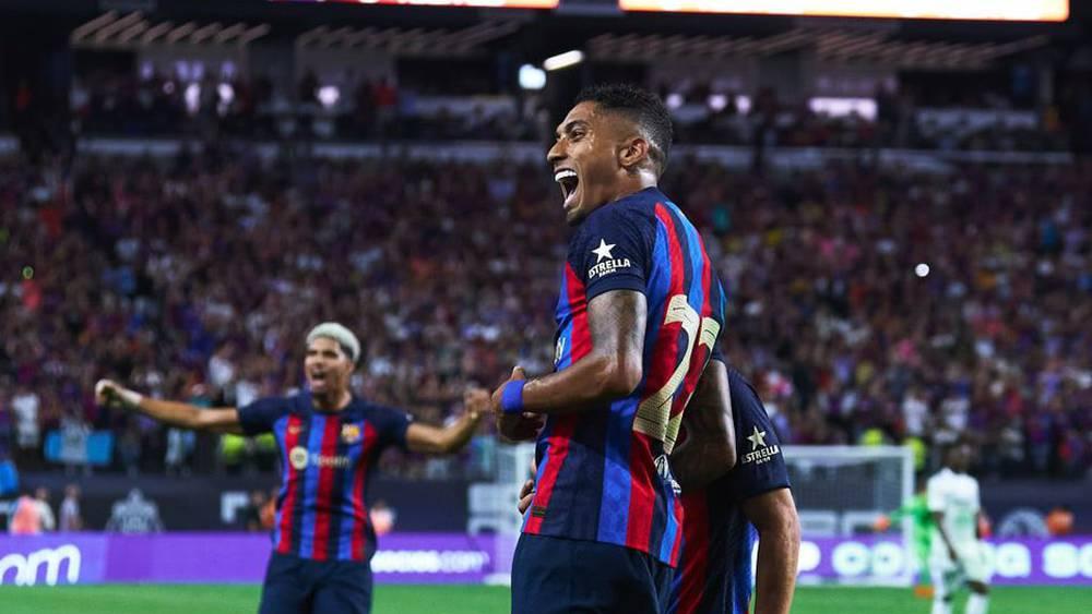 برشلونة يكسب "الكلاسيكو" بتغلبه على ريال مدريد ودياً بهدف نظيف