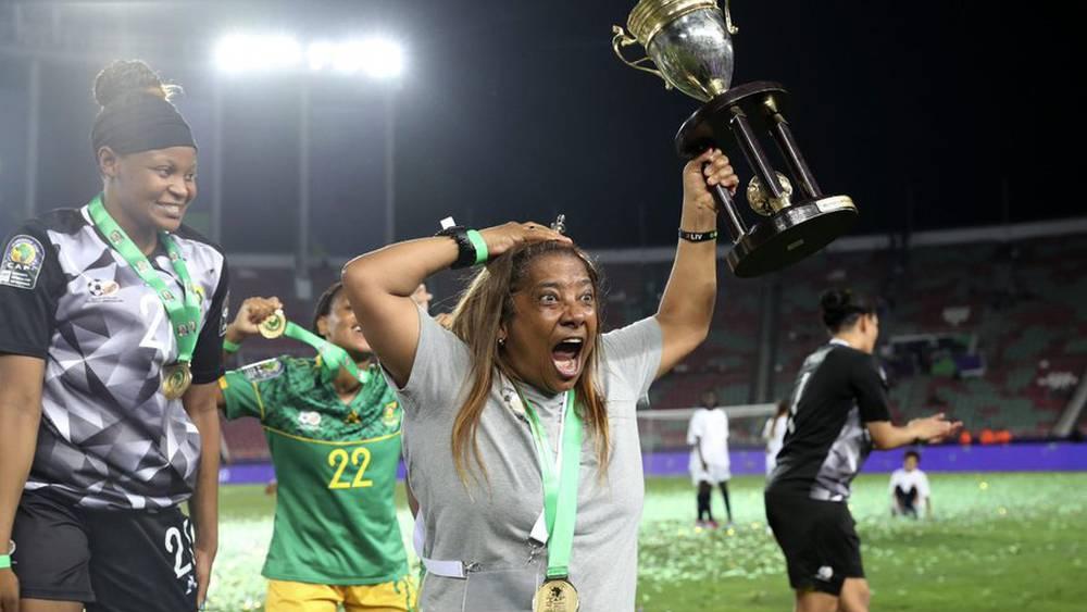 مدربة المنتخب الجنوب أفريقي النسوي: "لم أشعر بالتوتر حين رأينا العدد الكبير للجماهير في الملعب وأحسست أن شيئا مميزا سيحدث"