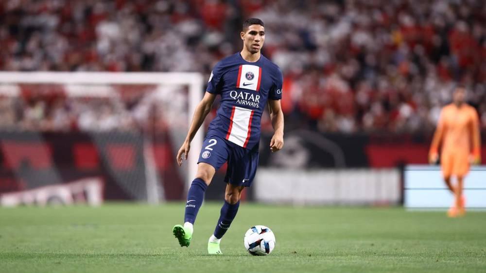 حكيمي يتعرض مجددًا لصافرات الاستهجان من طرف مشجعين في تل أبيب خلال مباراة كأس الأبطال الفرنسي