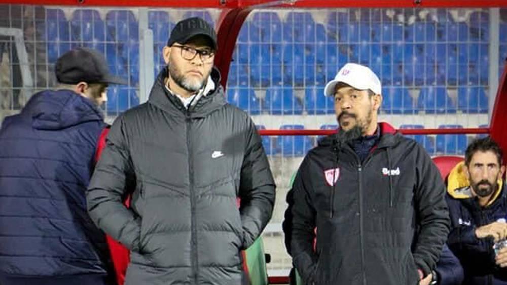 رسميا/ المغرب التطواني يجدد عقد المدرب جريندو ومساعده اللويسي لموسم إضافي