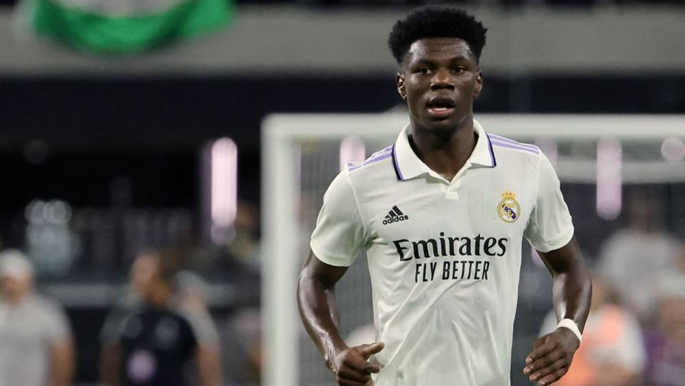 فابريغاس: "نصحت برشلونة بضم تشواميني لأنه لاعب رائع للمستقبل"