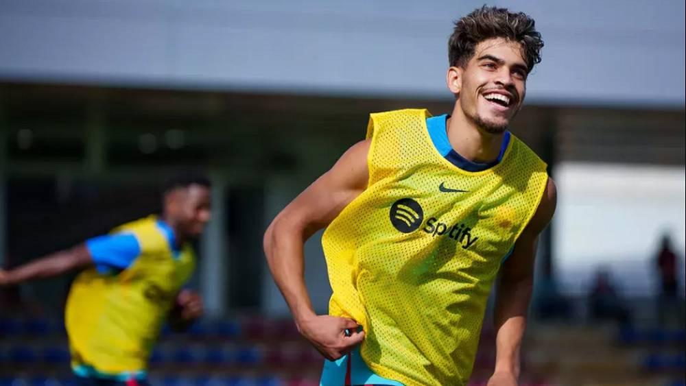 "سبورت"/ الزلزولي يجدد عقده مع برشلونة خلال الساعات القادمة ثم يغادر على سبيل الإعارة لفريق من اختياره