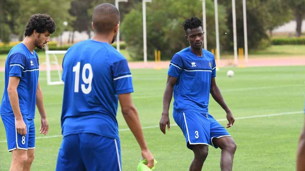 الجيش الملكي يواجه سطاد المغربي غدا السبت في مباراته الودية الأولى