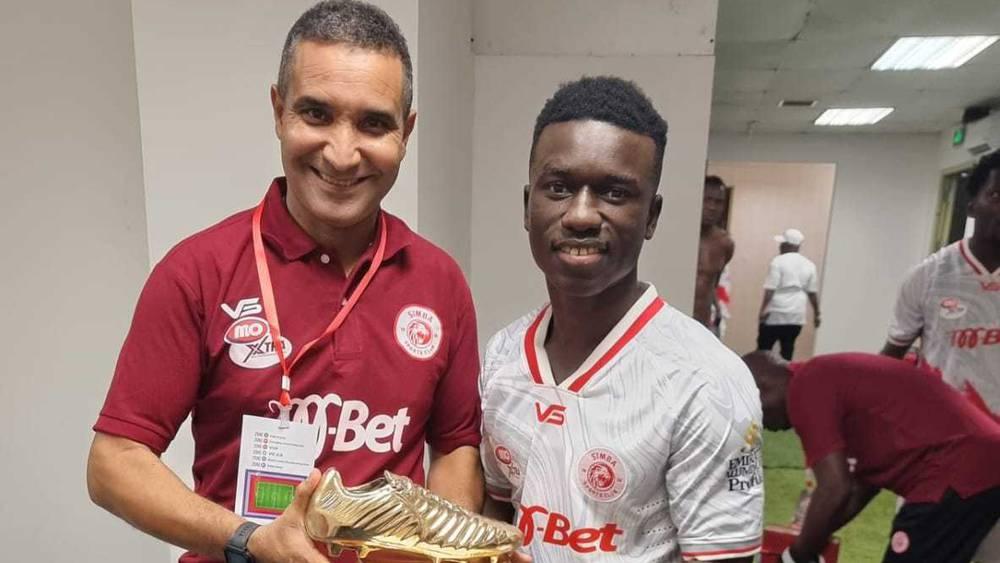 المكاوي مدربا للحراس في فريق سيمبا التنزاني