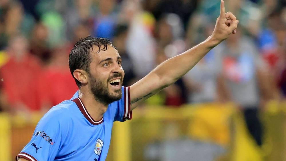 إدارة برشلونة تبدأ التحرك نحو التعاقد مع بيرناردو سيلفا وماركوس ألونسو