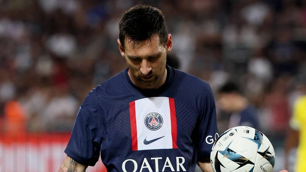 "ليكيب" عن استبعاد ميسي من قائمة "الكرة الذهبية": "المعايير الجديدة للجائزة لم تصب في مصلحته وموسمه الأخير مع باريس لم يكن في المستوى"