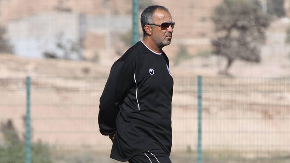 السكتيوي يوجه انتقادات لاذعة لمسؤولي حسنية أكادير ويؤكد: "لم أتسلم رفقة اللاعبين راتب 3 أشهر ولا أعرف لماذا لم يقوموا بالجلوس معي على طاولة الحوار"