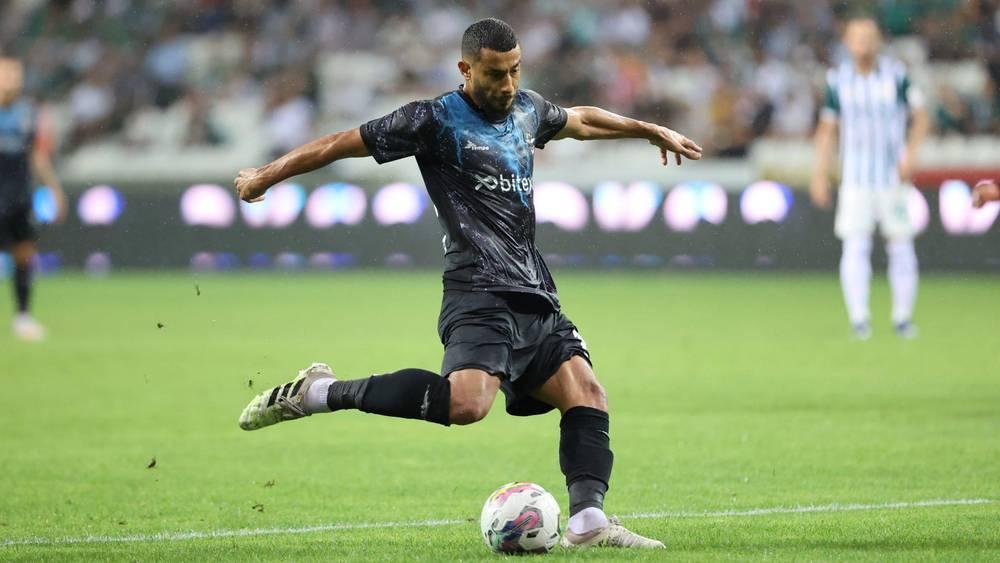 بلهندة يسجل هدفا جديدا في الدوري التركي ويقود أضنة دمير سبور لفوز كبير على سيفاس سبور