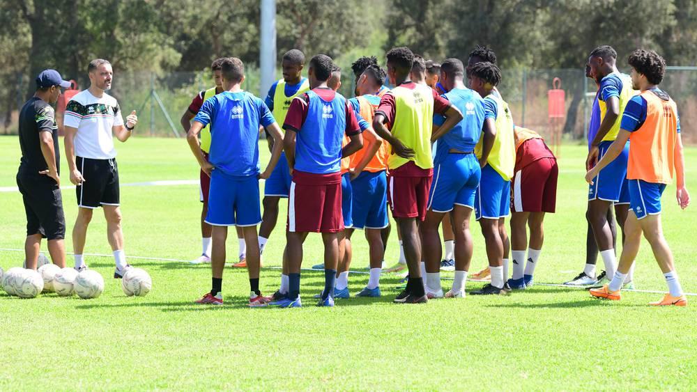 الجيش الملكي يواجه شباب المسيرة ودياً في أول مباراة تحت قيادة مدربه الجديد "دا كروز"