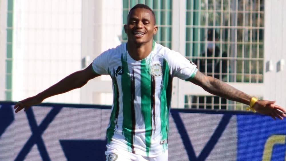 رسميا/ أولمبيك خريبكة يعير لاعبه البوتسواني كابيلو سياكانيانغ لنادي دبا الرياضي الثقافي الإماراتي مقابل 500 مليون سنتيم