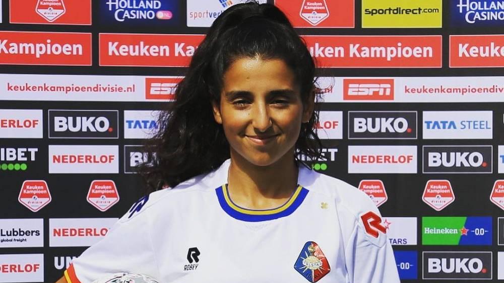 رسميا/ نادي تلستار الهولندي يتعاقد مع لاعبة المنتخب المغربي سامية حساني