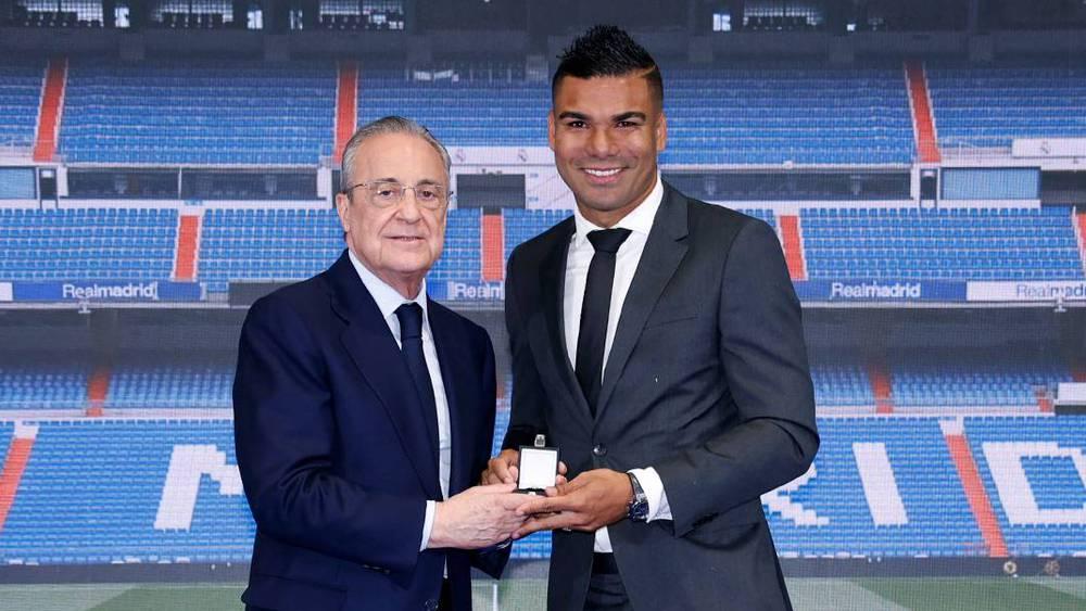 بيريز: "سأتذكر دائما الـ 20 دقيقة التي لعبتها ضد دورتموند.. أنت أسطورة وحصلت على الحق في تقرير مستقبلك"