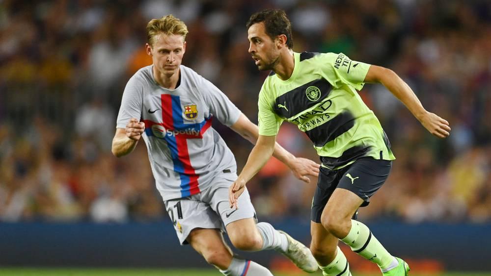 "فيران سوريانو" رئيس مانشستر سيتي: "بيرناردو سيلفا لن يرحل.. سوق الانتقالات انتهى بالنسبة لنا"