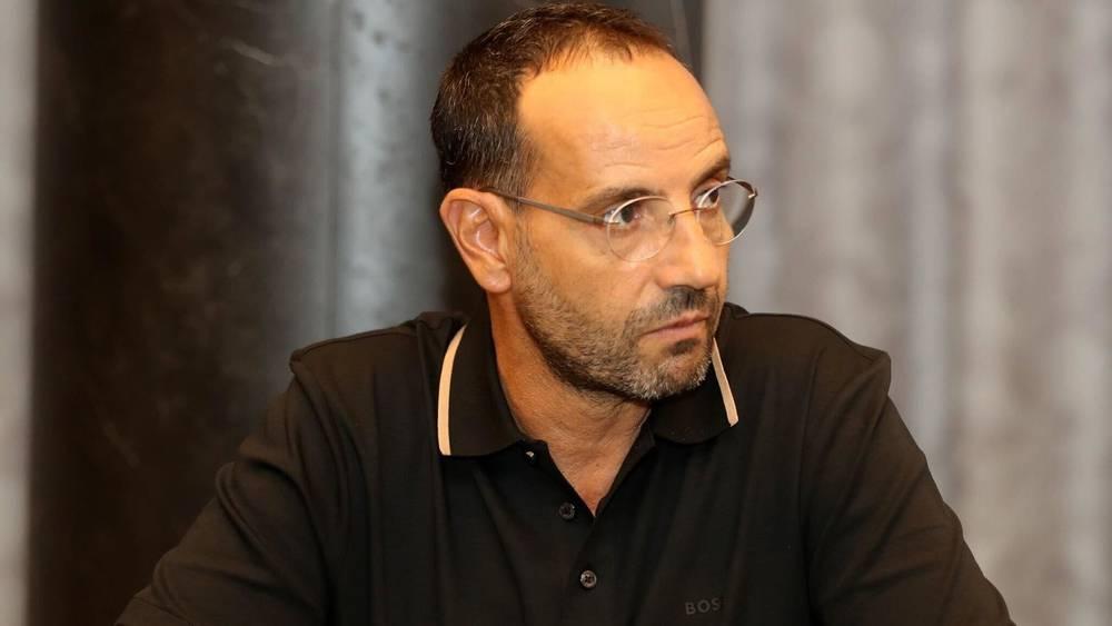 التسولي: "إدارة الرجاء قررت التشطيب على المنخرطين المعنيين بالتسجيلات الصوتية وإيقاف بيع بطائق الاشتراك حتى الإثنين المقبل"