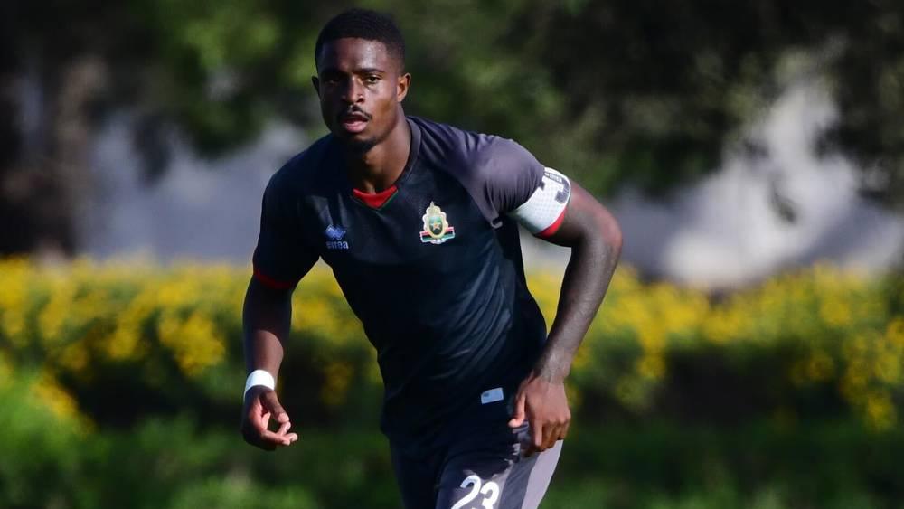 خاص/ فريق سعودي يعرض 400 ألف دولار لضم ديني بورغيس والجيش الملكي متمسك بخدمات اللاعب المُقتنع بدوره بخيار البقاء