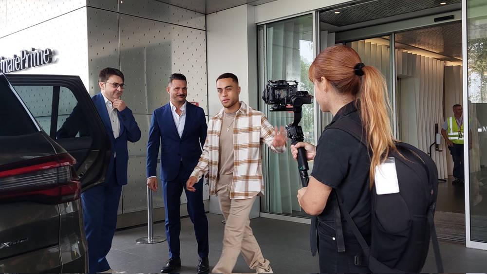 سيرجينيو ديست يصل إلى "إيطاليا" من أجل التوقيع لميلان