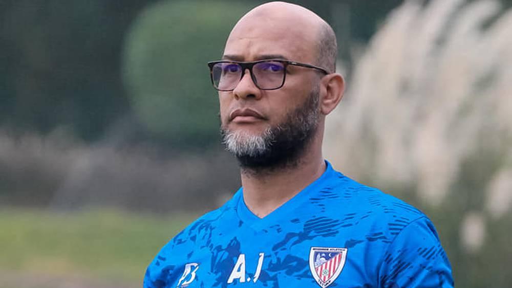 جريندو: "كنت متخوفا من الجانب البدني أمام الماص.. نتوفر على 30 لاعبا وجميعهم سيشاركون رفقة الفريق"