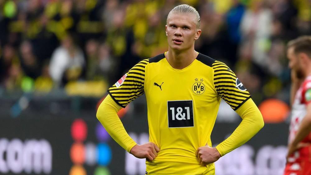 المدير الرياضي لبوروسيا دورتموند: "بقدر ما كنا نحب هالاند بقدر ما أصبح موضوعه ثقيلا علينا في غرفة تغيير الملابس"