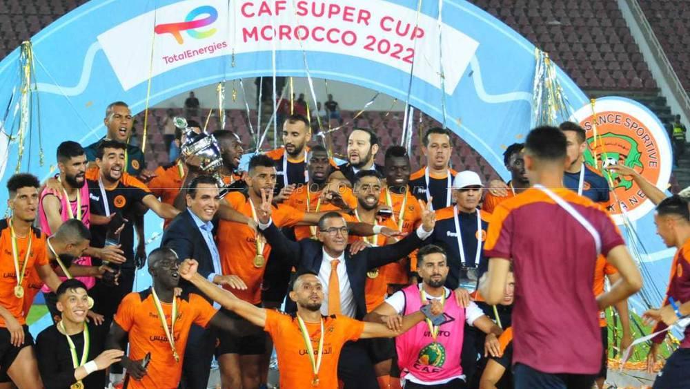 200 ألف دولار (حوالي 210 ملايين سنتيم) من "الكاف" إلى نهضة بركان بعد إحراز كأس السوبر الأفريقي