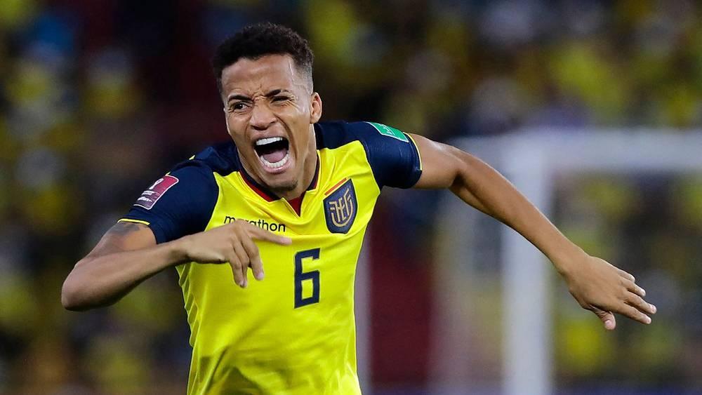 تقارير: منتخب الإكوادور مهدد بالاستبعاد من مونديال "قطر 2022" بعد الكشف عن "أدلة جديدة" في قضية تزوير جنسية اللاعب كاستيلو
