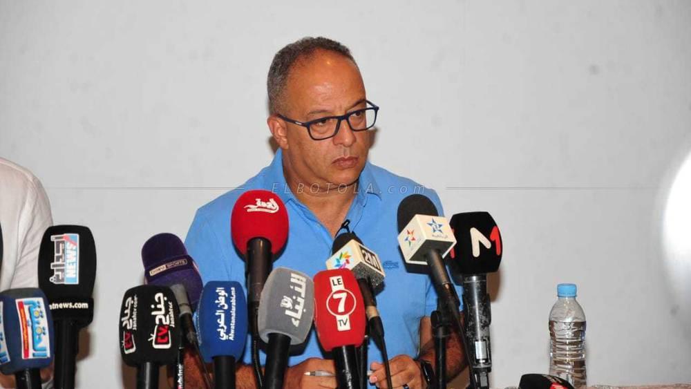 البدراوي:" الجماهير رفضت التعاقد مع الكبير وطالبت ببييلسا الذي يتقاضى 200 مليون سنتيم في الأسبوع.. إذا شعرت بغياب المساندة سأترككم للرجوع لعهد الأقزام"