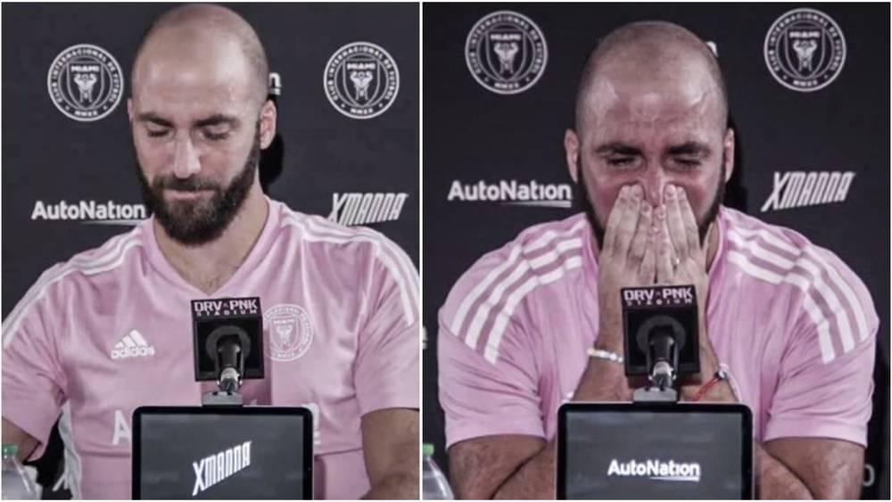 هيغواين يذرف الدموع معلنًا اعتزاله كرة القدم بنهاية الموسم الحالي