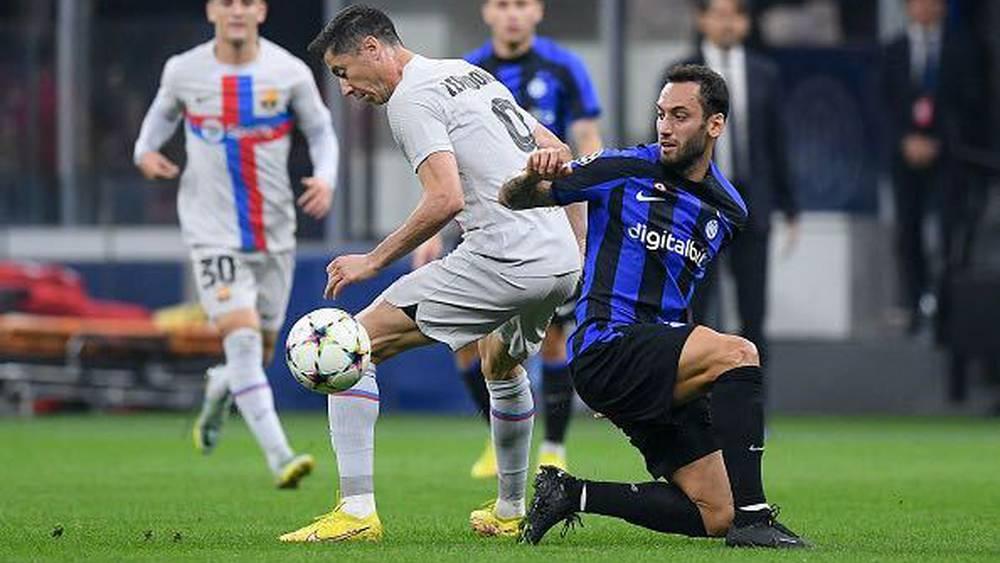 دوري أبطال أوروبا/ برشلونة يتذوق طعم الهزيمة للمرة الثانية تواليا بسقوطه على يد مضيفه الإنتر بهدف نظيف