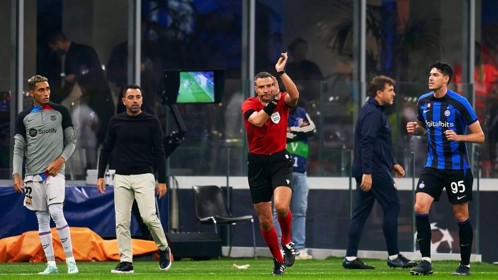 تشافي: "أنا غاضب لأنها كانت ركلة جزاء واضحة"